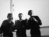 Мичман Кускильдин М.М. с моряками БЧ-7