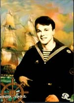 Резнюк Иван. Служил на "Адмирале Юмашеве"(1989-1992) Служба снабжения.Кок